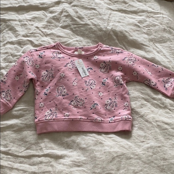 NWT Jeans and Sweater - Picture 2 of 3